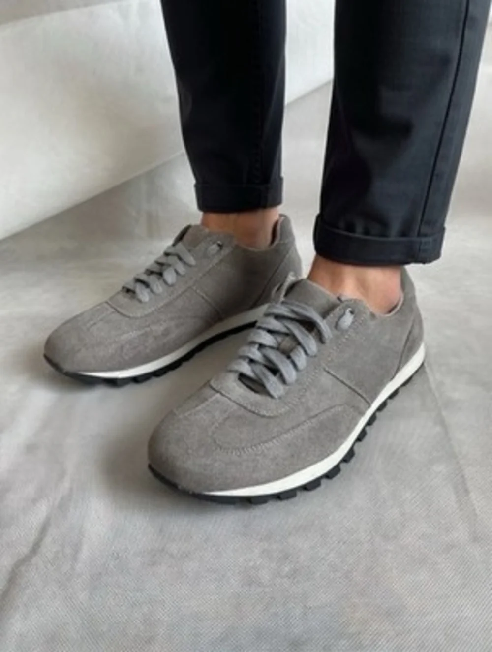 Stylus Repose Men's Grey Suede Fashion Sneakers 8M Lace Up Casual Shoes EXC